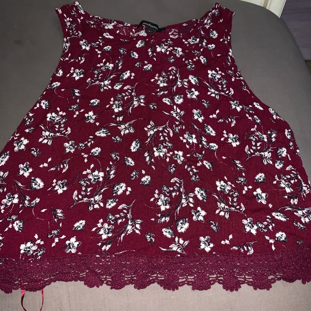 Cute cropped tank top